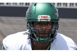The Riddell Speed Icon Classic: Why It's the Perfect Helmet for Rookies